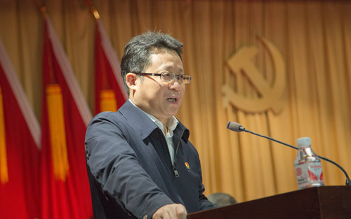 宜化集團(tuán)召開2019年慶?！拔逡弧眹H勞動(dòng)節(jié)暨表彰大會(huì)(圖12)